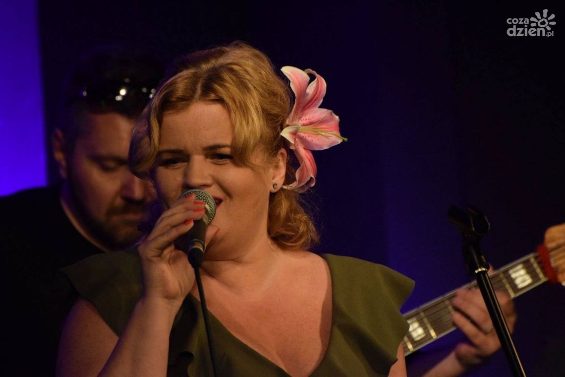 Edyta Szewczyk - znana z Radia Rekord odkrywa drugą twarz