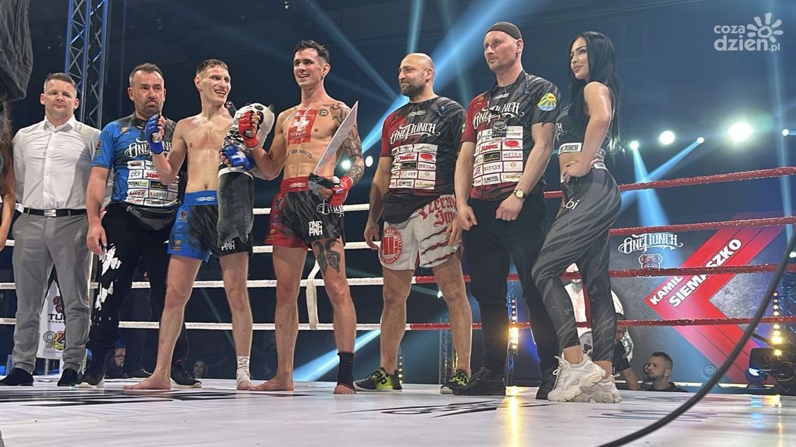 Gala ONE PUNCH!