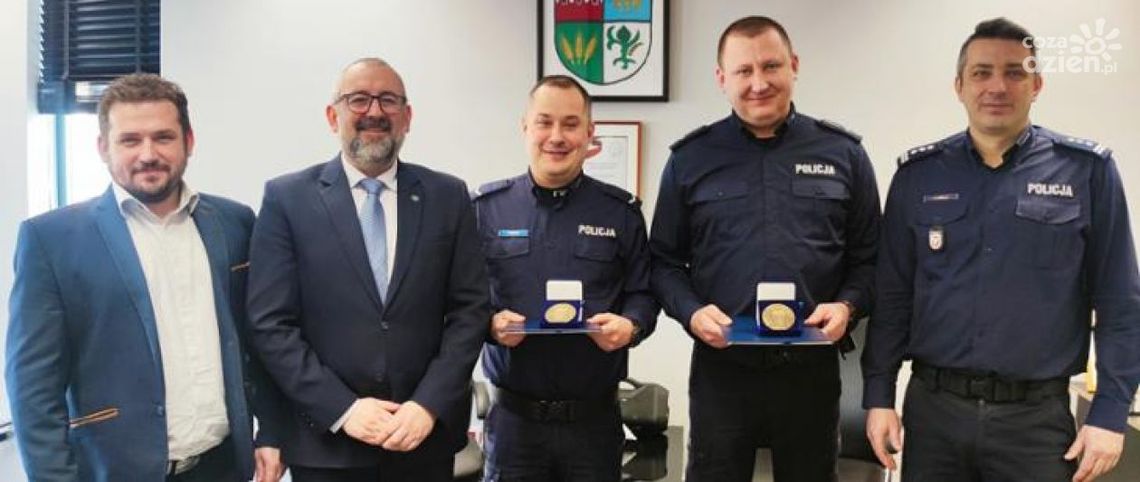 "Gloria Prasnensis Terrae" - medale dla policjantów z posterunku w Krasnem