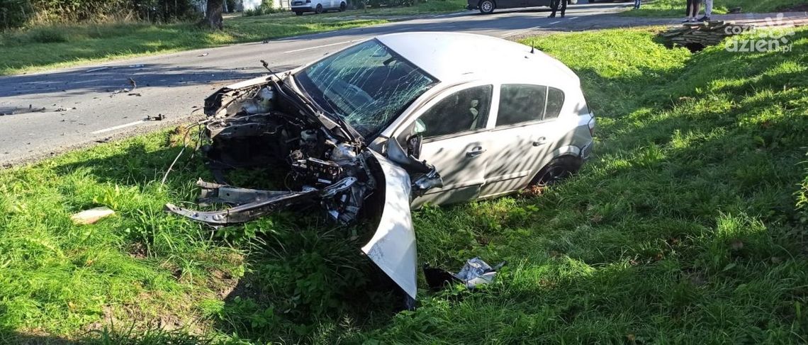Groźny wypadek na 60-tce, są ranni