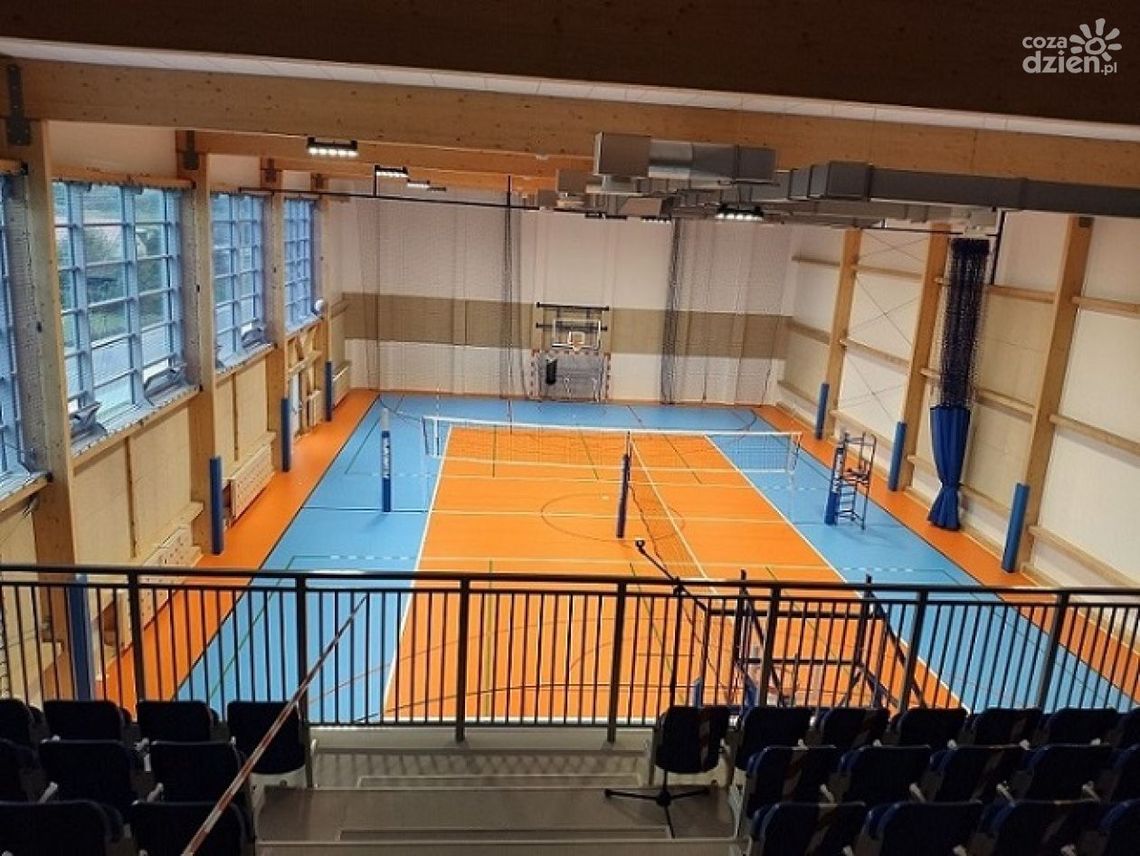 Hala w Ojrzeniu - najlepszy sportowy obiekt w powiecie?