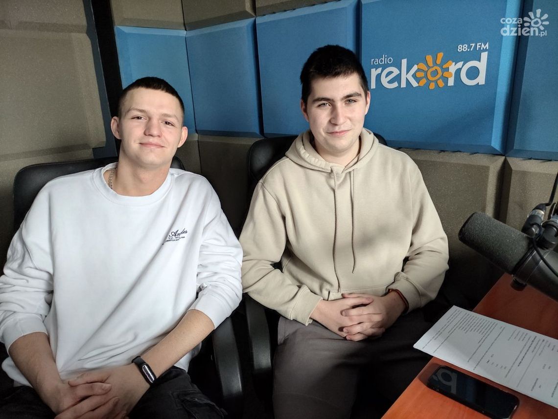 I Charytatywny Turniej Szkół Średnich w Siatkówkę walczy o głosy
