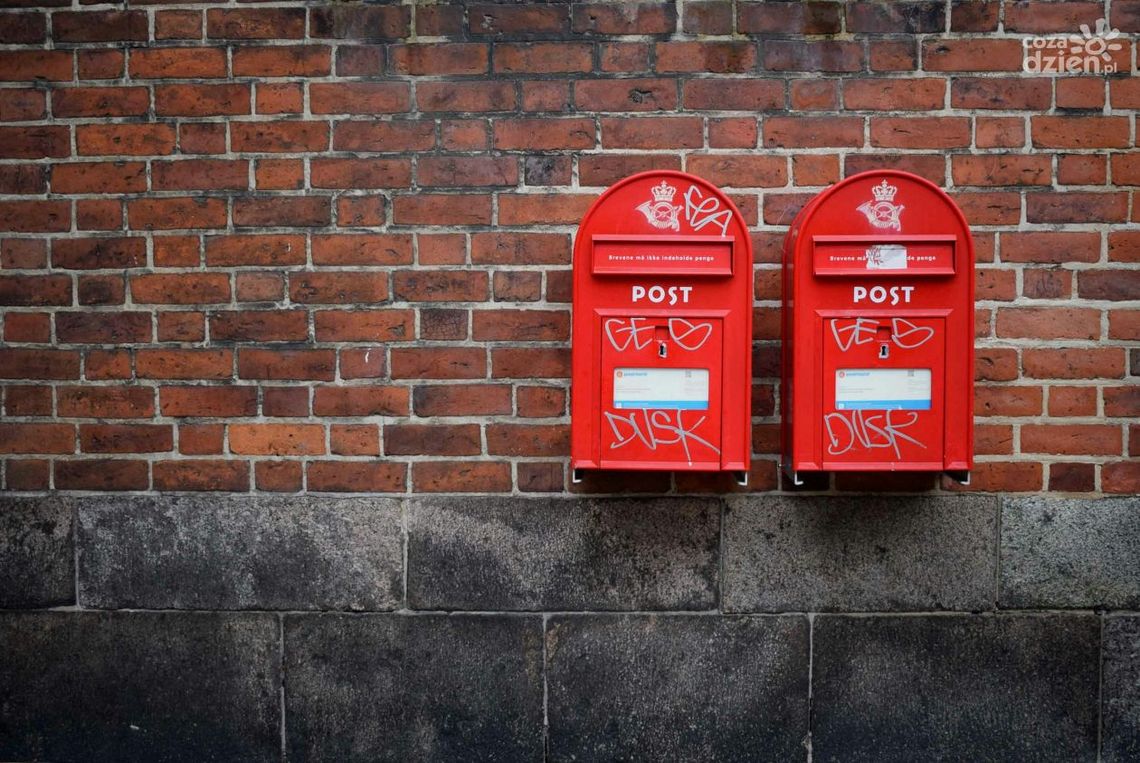 Ile kosztuje wysyłka paczki paczkomatem InPost?