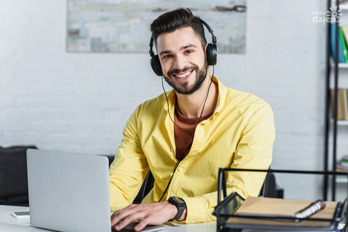 Jakie zalety mają szkolenia e-learningowe?