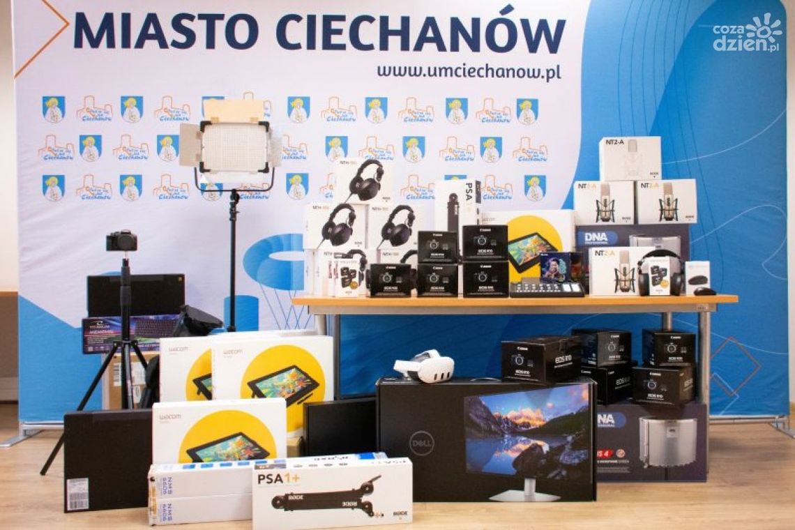 Jest dofinansowanie na zakup sprzętu multimedialnego