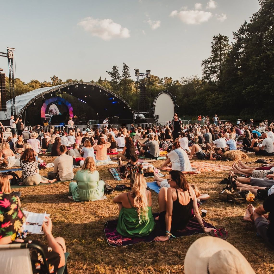 Jubileuszowa odsłona Festiwalu Wibracje. Pięć dni spotkań, warsztatów i koncertów w Osadzie Młynarza Jubileuszowa odsłona Festiwalu Wibracje. Pięć dni spotkań, warsztatów i koncertów w Osadzie Młynarza