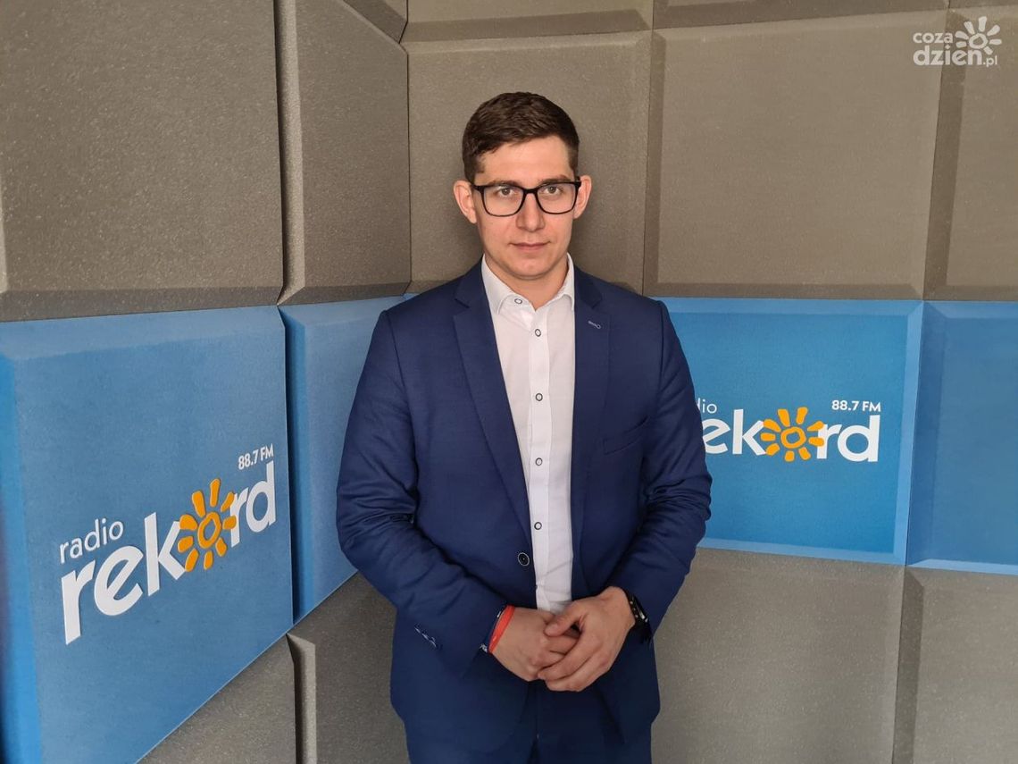 Karol Makijonko: Wprowadzimy w wydziale komunikacji system rezerwacji kolejki przez internet Karol Makijonko: Wprowadzimy w wydziale komunikacji system rezerwacji kolejki przez internet