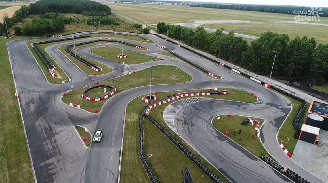 Kierowco, doskonal swoje umiejętności na Torze Modlin