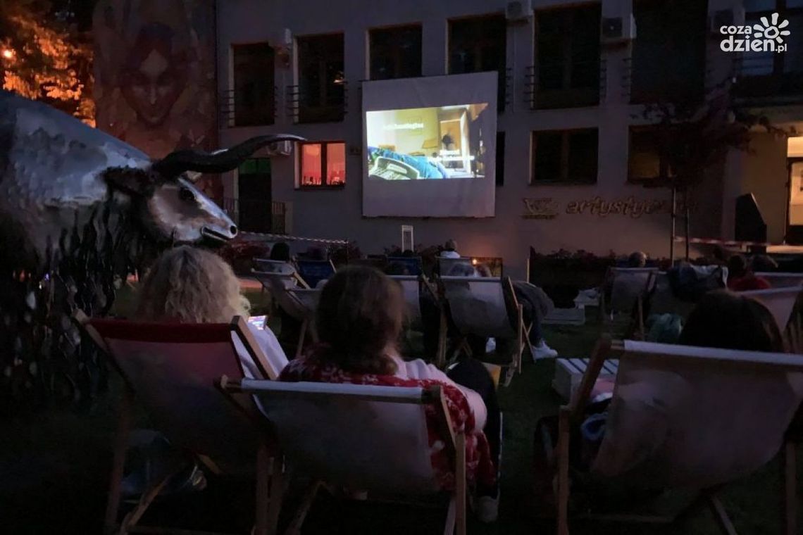 Kino leżakowe przeniesione! Kino leżakowe przeniesione!