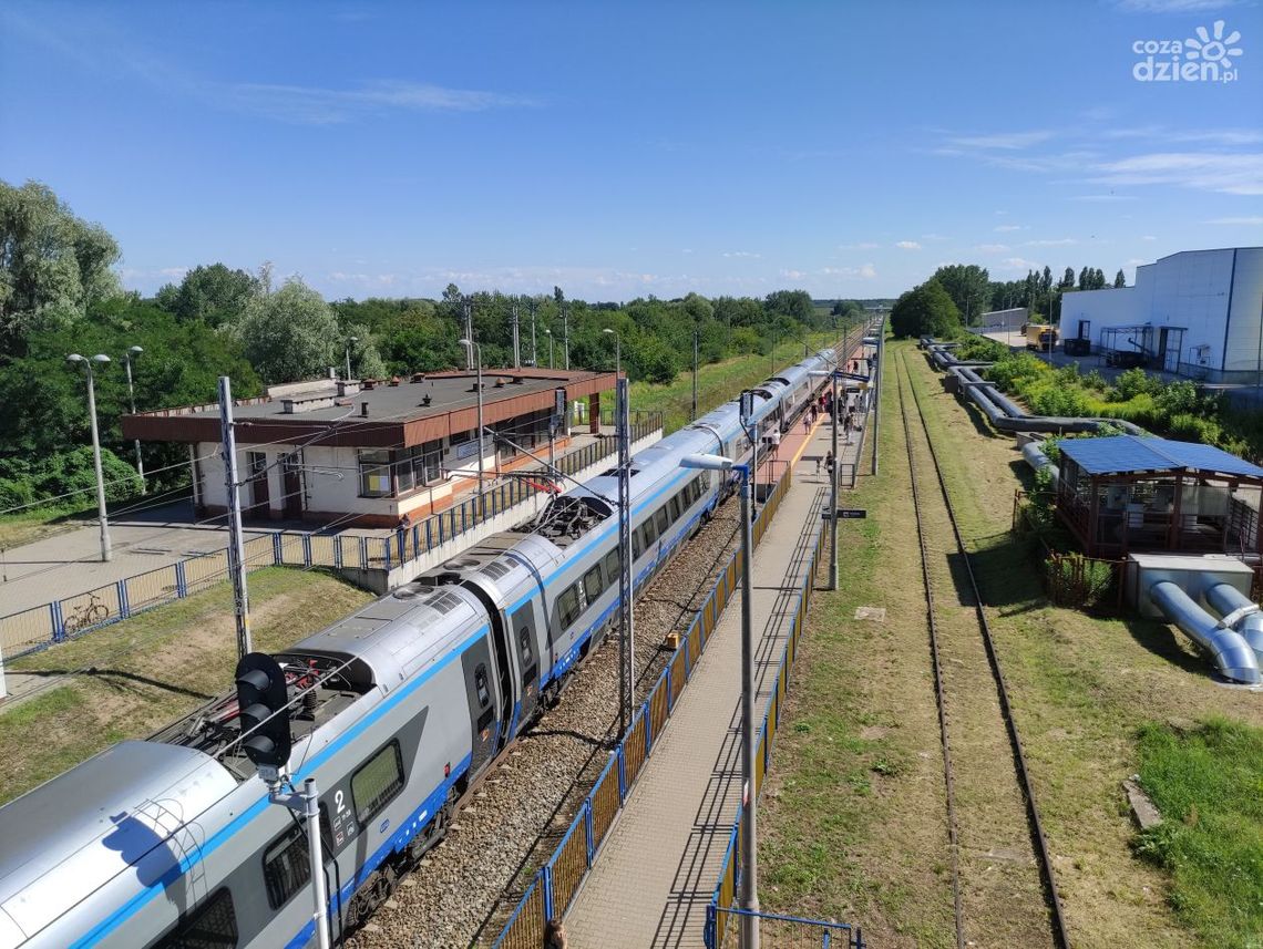 Kolejna w te wakacje ofiara śmiertelna na torach w Ciechanowie