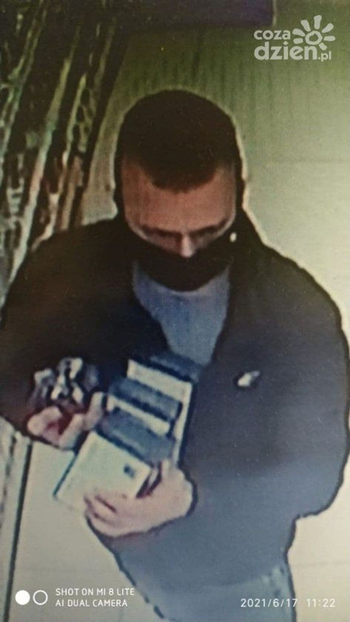 Kolejny amator fantów z drogerii poszukiwany przez policję