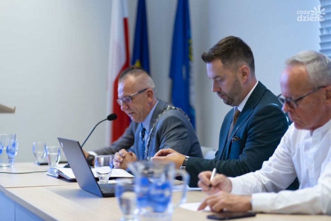 Komitet rewitalizacji, program oddłużeniowy i nowe miasto partnerskie na sierpniowej sesji RM Ciechanów