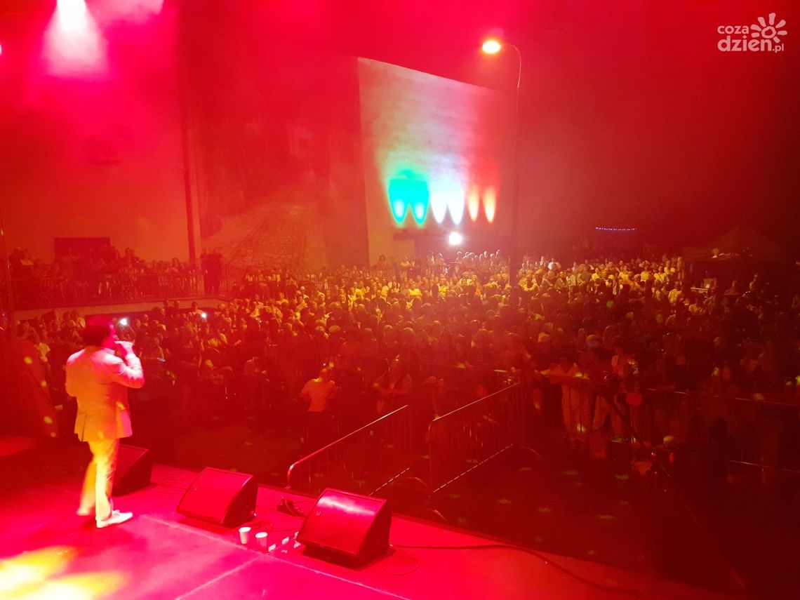 Koncert i liczne atrakcje przygotowane przez Powiatowe Centrum kultury i Sztuki w Ciechanowie przyciągnęły mnóstwo osób. San Remo na Łydynią jest już miłym wspomnieniem