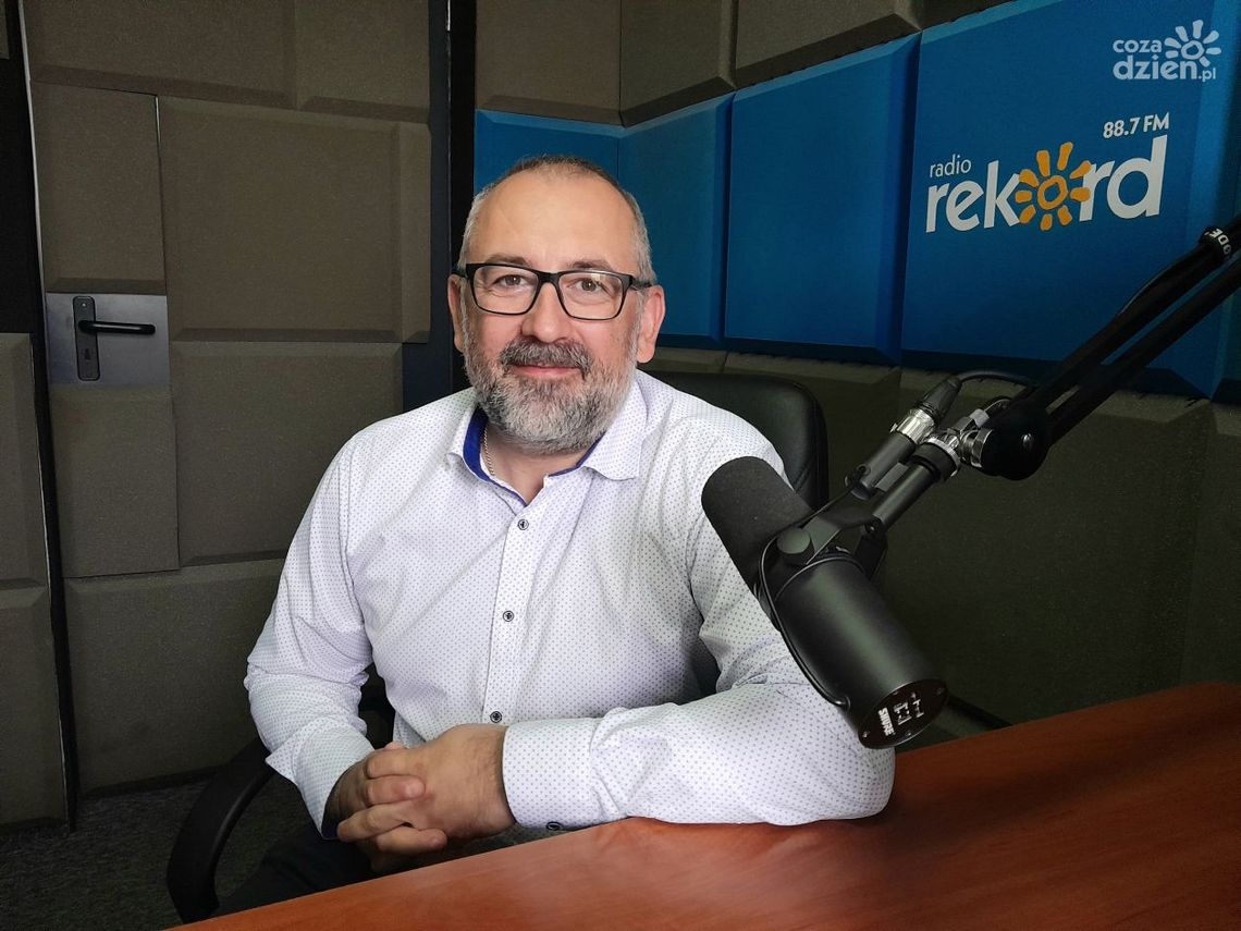 Krzysztof Bieńkowski: Radni nie mogą odwołać burmistrza. Trzeba znać przepisy, a nie podnosić lament