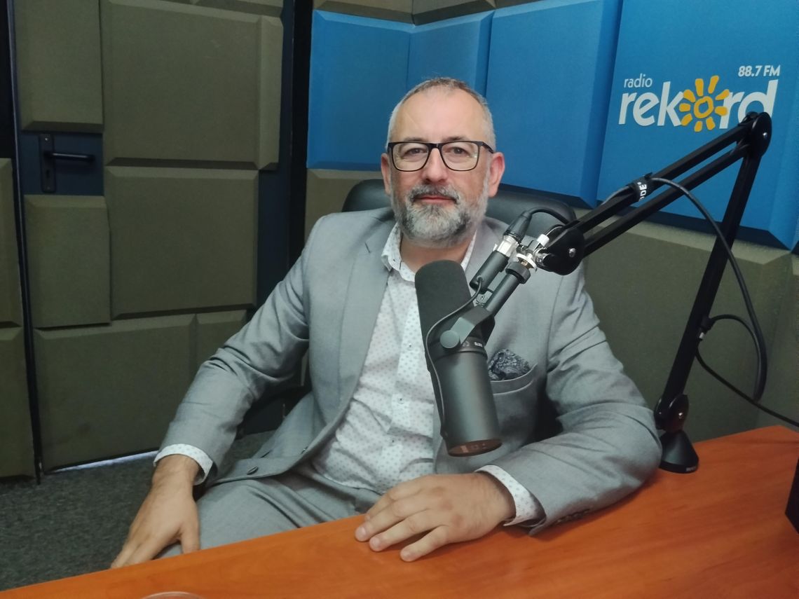 Krzysztof Bieńkowski: Zakaz telefonów w szkołach to bardzo dobry pomysł