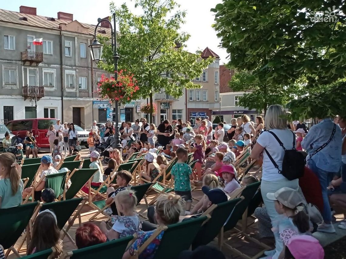 Kultura dla całej rodziny: Teatr i kino w Przasnyszu