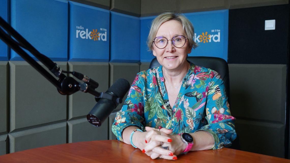 Małe klasy, relacje i wartości. Ciechanowska szkoła obchodzi jubileusz
