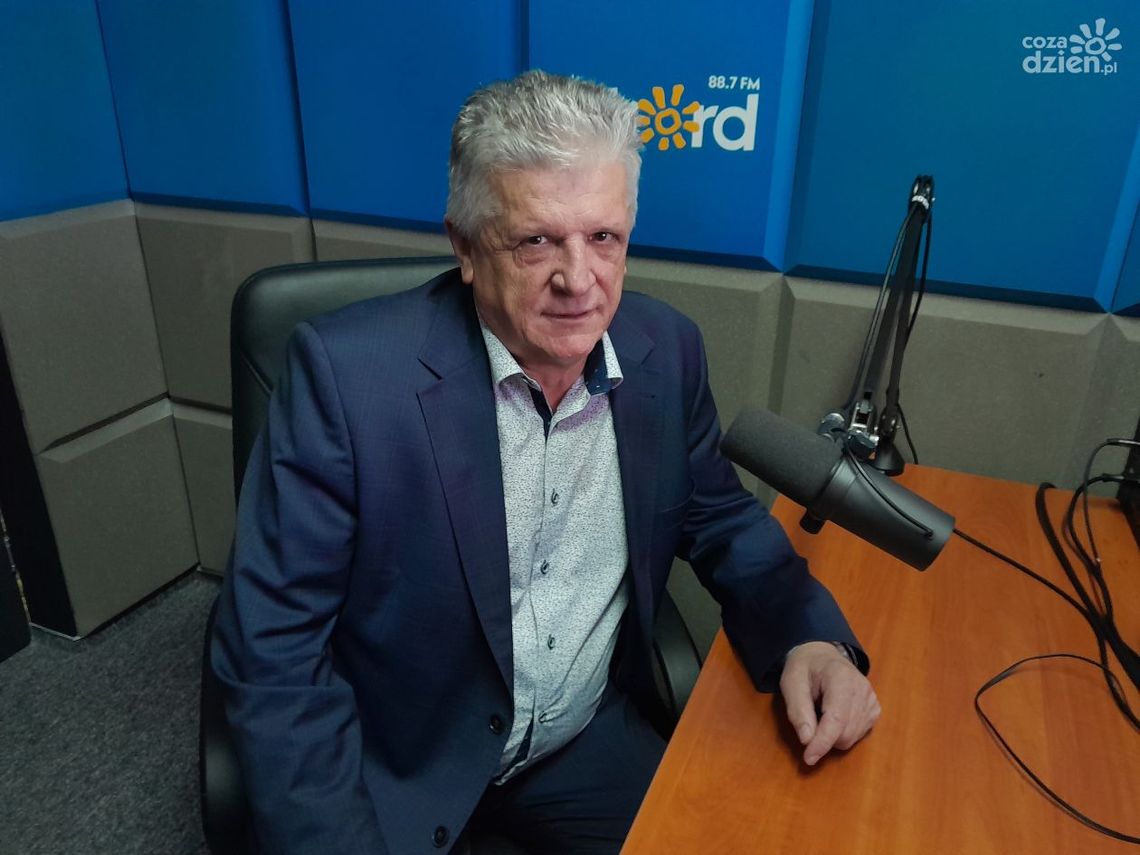 Marek Kiwit: Będą środki, będzie ogrzewanie w szkołach Marek Kiwit: Będą środki, będzie ogrzewanie w szkołach