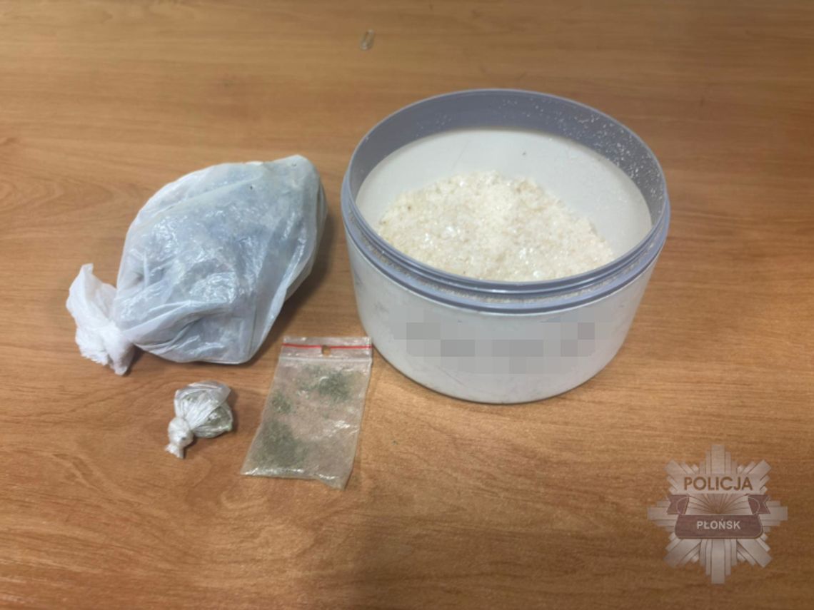 Marihuana w mercedesie i mefedron w kotłowni. Skuteczna akcja policji z Płońska