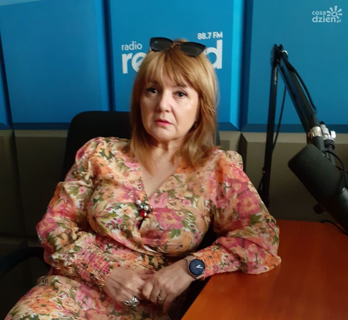 Marzanna Zmysłowska, dyrektor I Liceum Ogólnokształcącego im. Zygmunta Krasińskiego w Ciechanowie w Porannej Rozmowie Radia Rekord Marzanna Zmysłowska, dyrektor I Liceum Ogólnokształcącego im. Zygmunta Krasińskiego w Ciechanowie w Porannej Rozmowie Radia Rekord