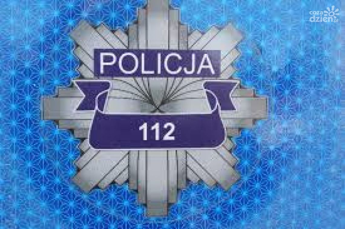 Mężczyzna został wciągnięty przez maszynę rolniczą. Nie przeżył