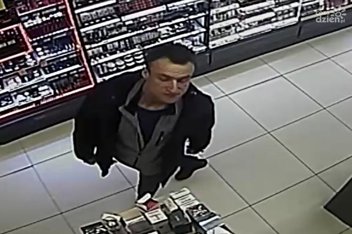 Mława. Dalej kradną w drogerii, szuka ich policja Mława. Dalej kradną w drogerii, szuka ich policja