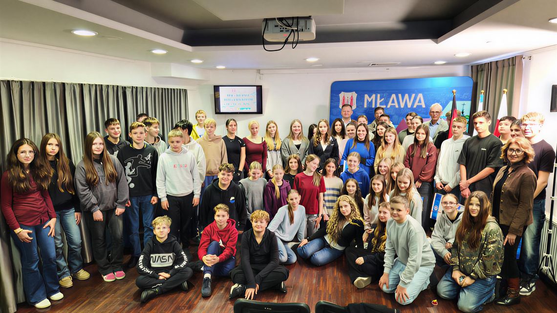 Mława: Uczniowie SP nr 6 gospodarzami międzynarodowej wymiany Erasmus+ Młodzież na spotkania w mławskim ratuszu