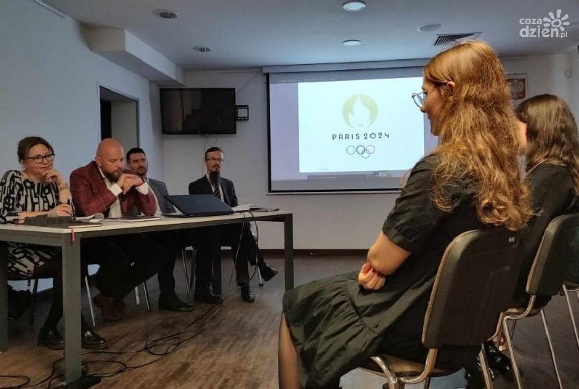 Mławscy uczniowie odwiedzą Paryż