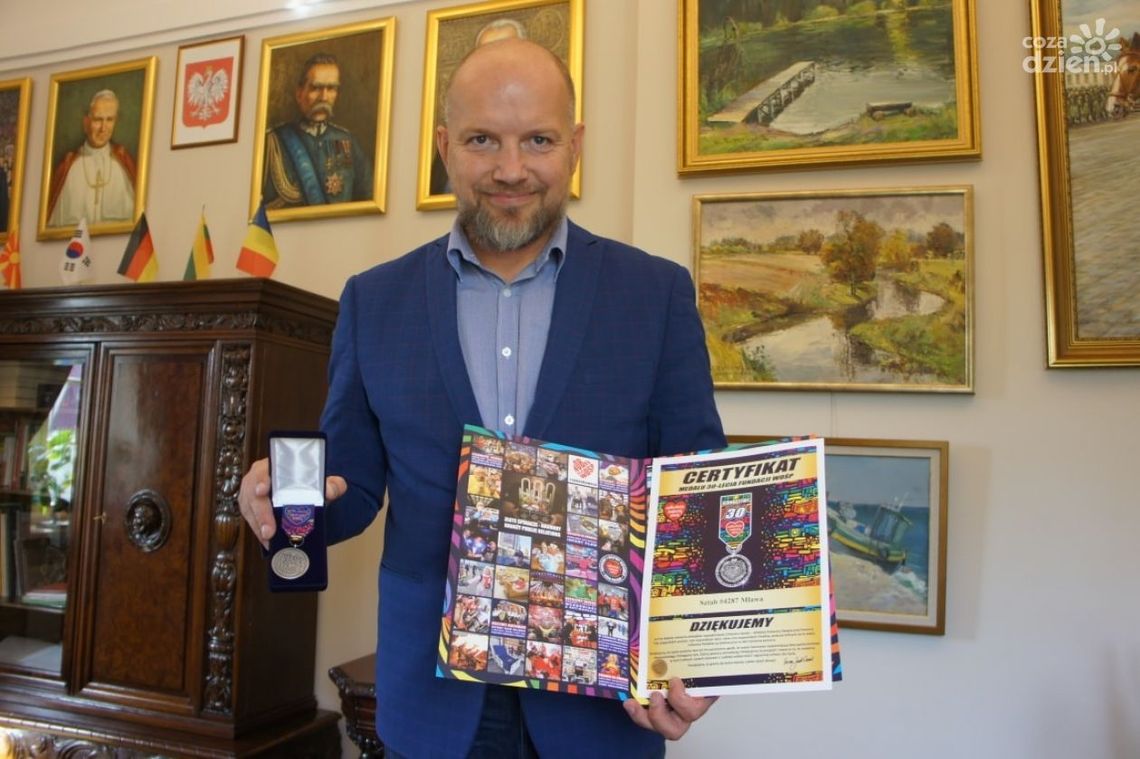 Mławski Sztab WOSP otrzymał medal 30-lecia Fundacja Wielkiej Orkiestry Świątecznej Pomocy