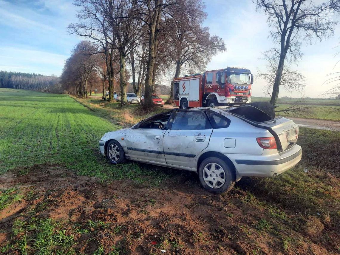 Młody kierowca wpadł w pułapkę i dachował