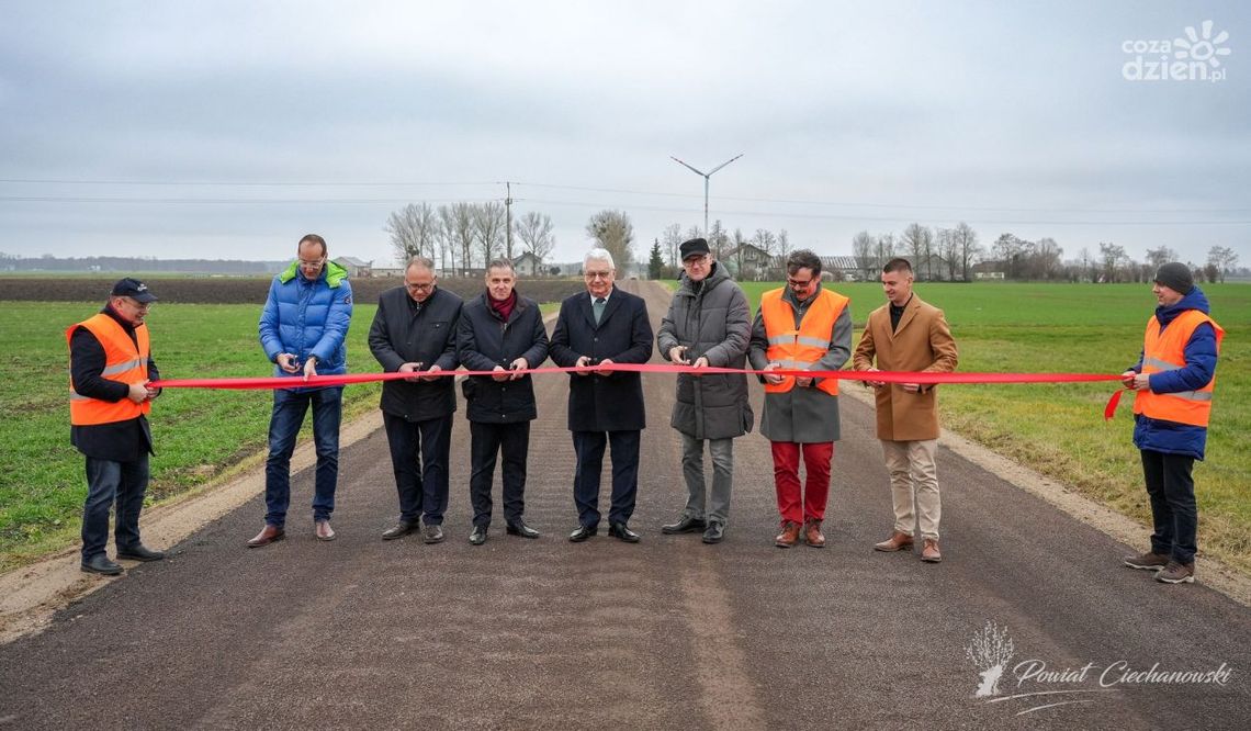 
Modernizacja Drogi Powiatowej Grędzice–Pomorze zakończona. Wstęga przecięta!