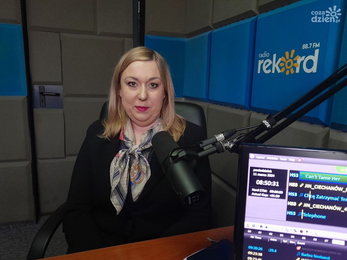 Monika Gwoździk: Drogi są największą bolączką gminy Regimin Monika Gwoździk: Drogi są największą bolączką gminy Regimin