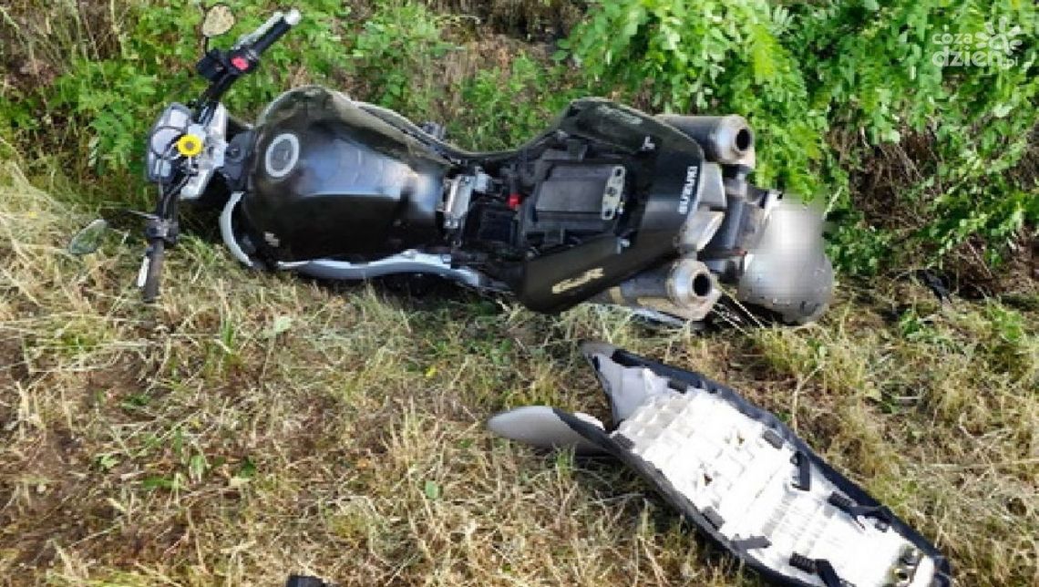 Motocyklista stracił życie, kierował pomimo zakazu