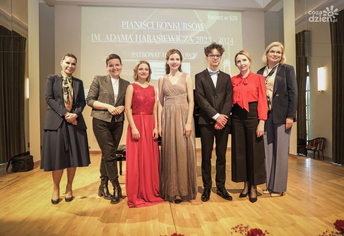 Muzyczna uczta w Muzeum: Koncert i Wernisaże