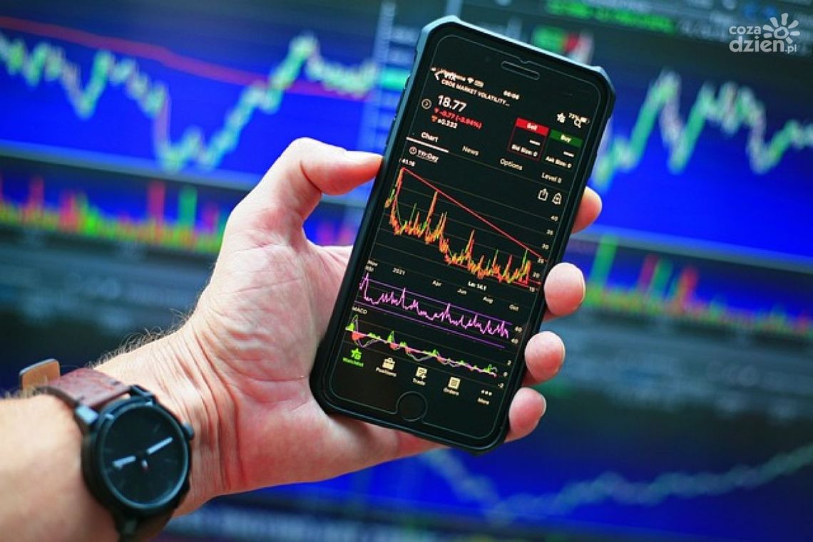 Myślał, że inwestuje na rynku kryptowalut, stracił ponad 70 tys. złotych Myślał, że inwestuje na rynku kryptowalut, stracił ponad 70 tys. złotych