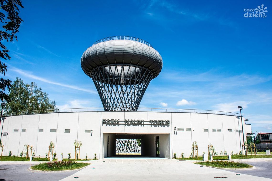 Naftowe zajęcia w Parku Nauki Torus