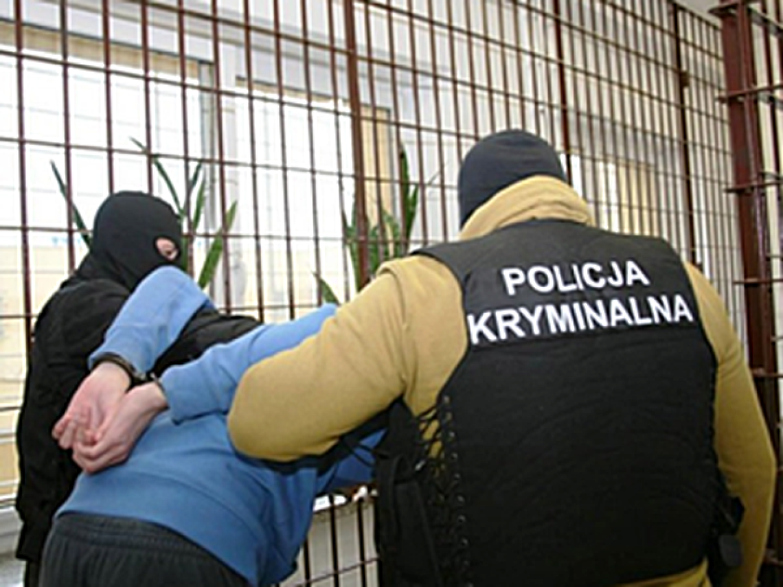 Narkotyki w Płońsku. Policyjna akcja zaowocowała zatrzymaniem trzech osób