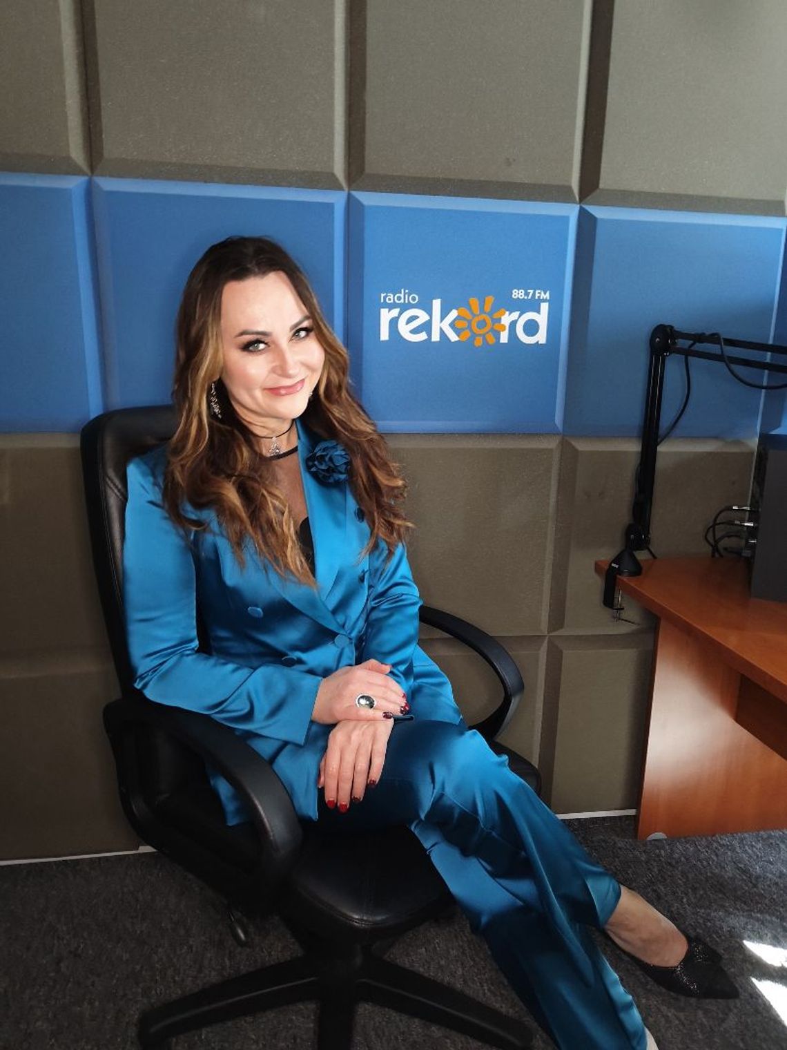 Naskórek jest martwy? BŁĄD! Ekspertka zdradza, jak ta terapia leczy AZS, suchość i trądzik