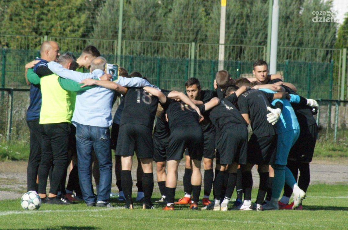 Niższe ligi. Mławianka nadal wiceliderem