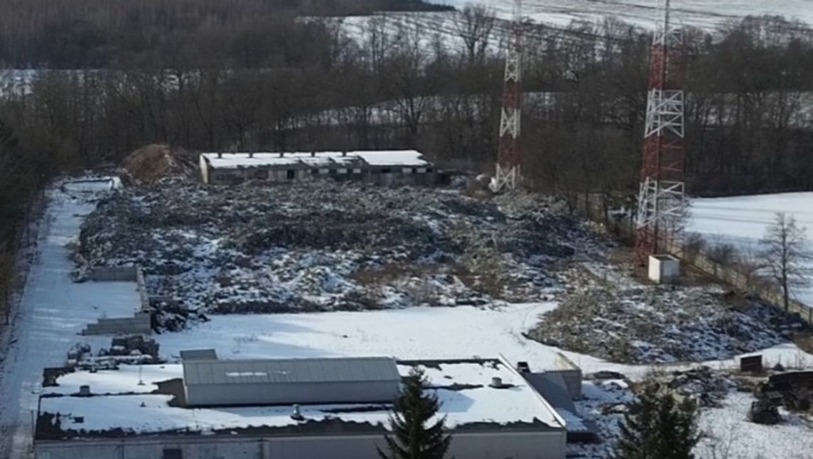 Nowe Miszewo: koniec nielegalnego magazynu odpadów. Prace kosztują 94 mln zł, a rachunek trafi do rządu Wysypisko w Nowym Miszewie