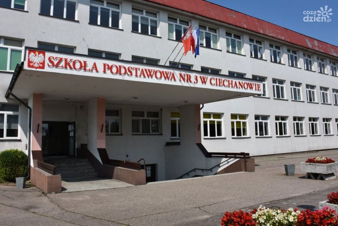Nowy dyrektor Szkoły Podstawowej nr. 3 w Ciechanowie wybrany!