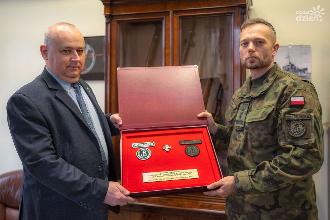 Odznaka pamiątkowa 5 Mazowieckiej Brygady
OT w Muzeum Wojska Polskiego