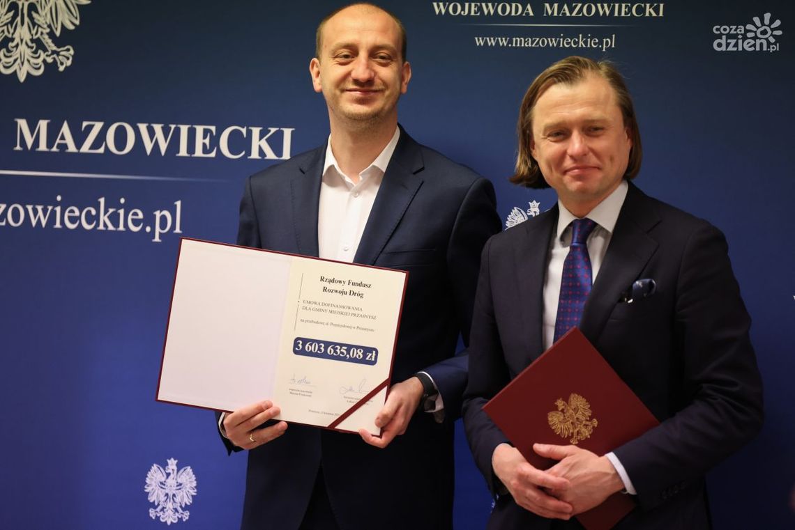 Ogromne wsparcie na drogi! Ponad 18 mln zł na drogi w regionie ciechanowskim i ostrołęckim