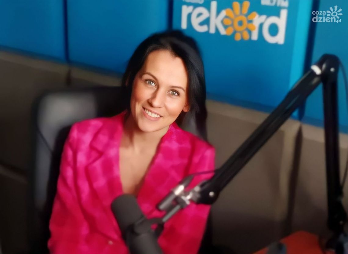 Olga Kobyłecka - p.o. dyrektora Szkoły Podstawowej w Bądkowie, gm. Sońsk, w Radiu Rekord Olga Kobyłecka - p.o. dyrektora Szkoły Podstawowej w Bądkowie, gm. Sońsk, w Radiu Rekord