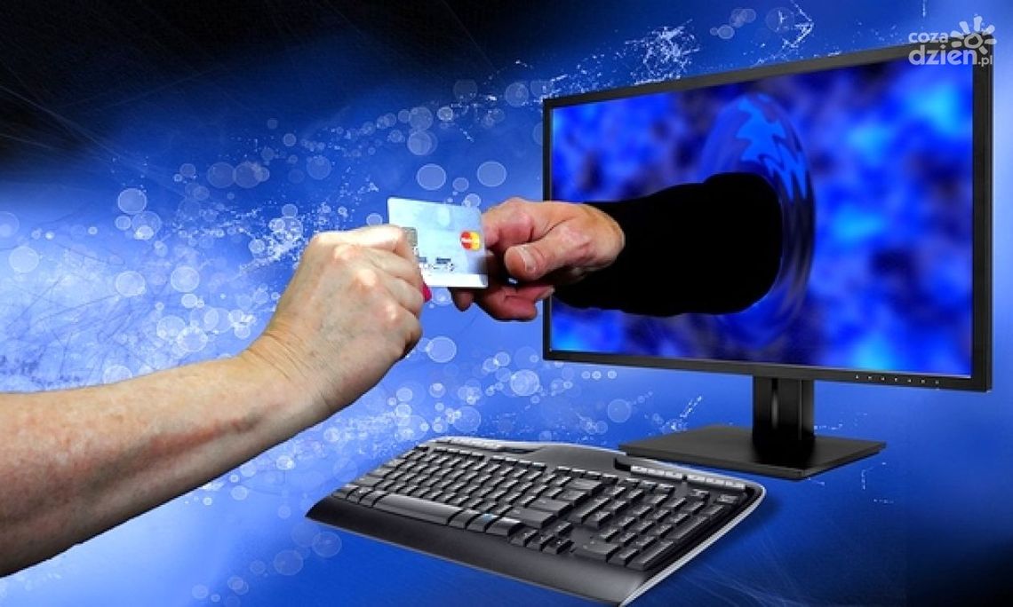 Oszustwa na wakacjach: jak nie stracić pieniędzy i urlopu?