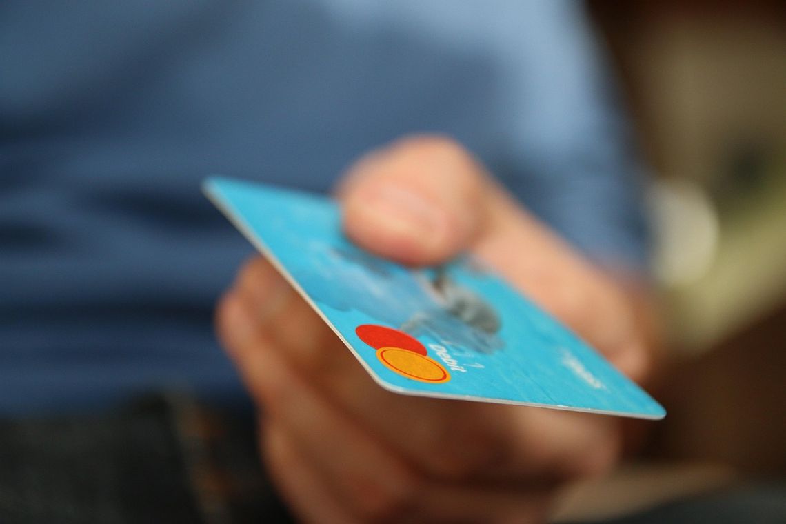 Padł ofiarą tzw. skimmingu. Sklonowali mu kartę i wypłacili pieniądze