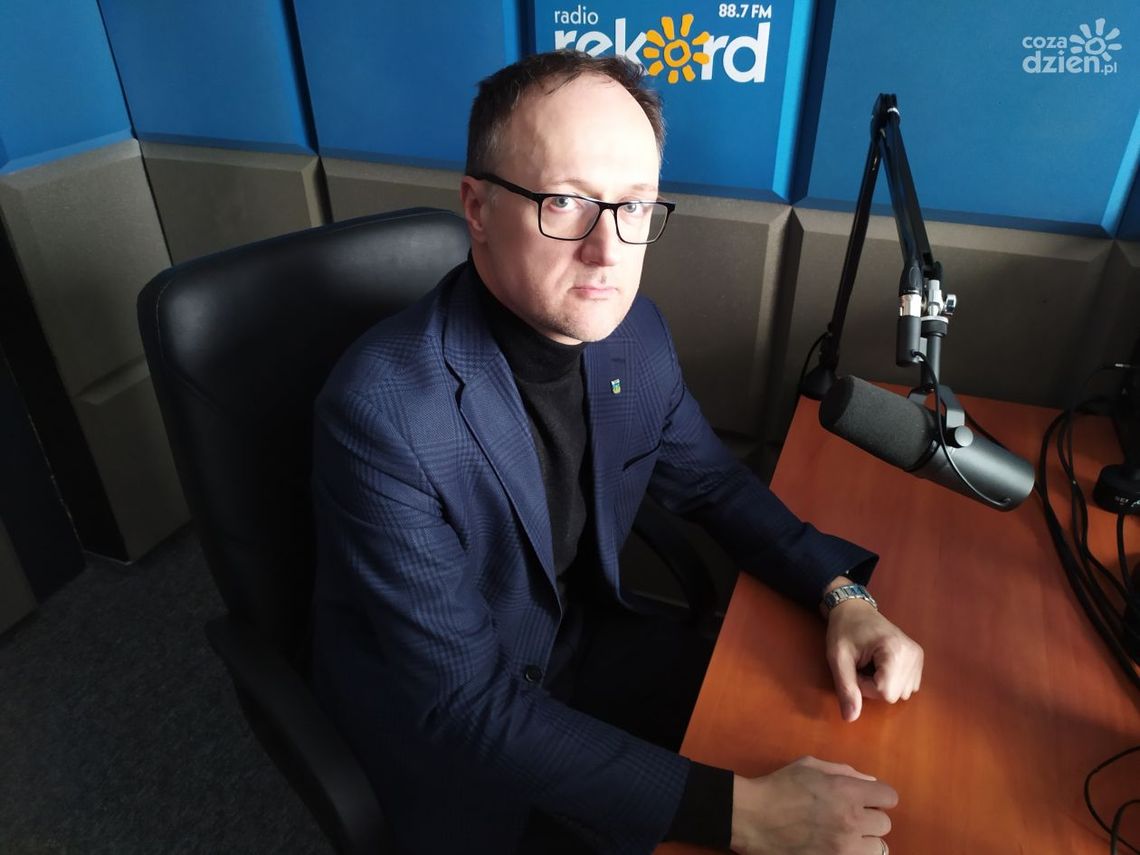 Piotr Czyżyk: Będzie oświetlenie boiska w Opinogórze Piotr Czyżyk: Będzie oświetlenie boiska w Opinogórze