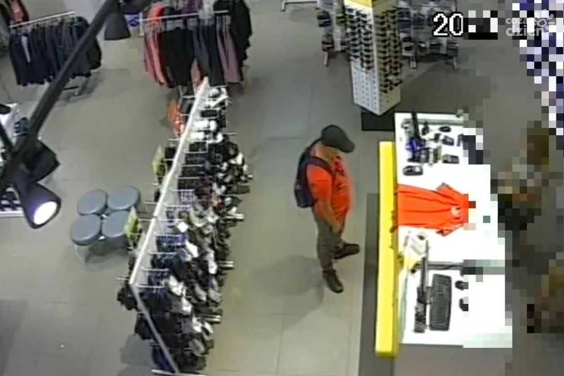 Płacił kradzioną kartą, szuka go policja