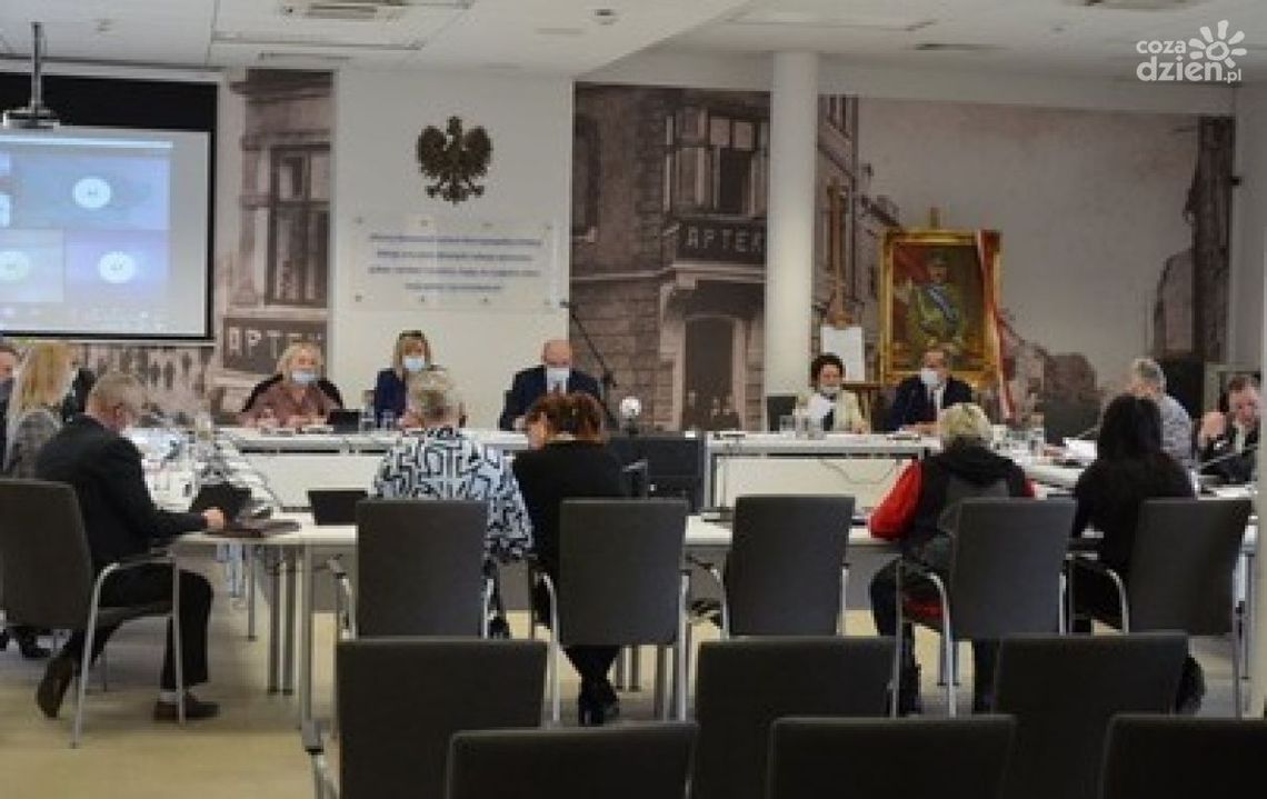 Płońsk dołączył do miast z darmową dla ukraińskich uchodźców komunikacją miejską