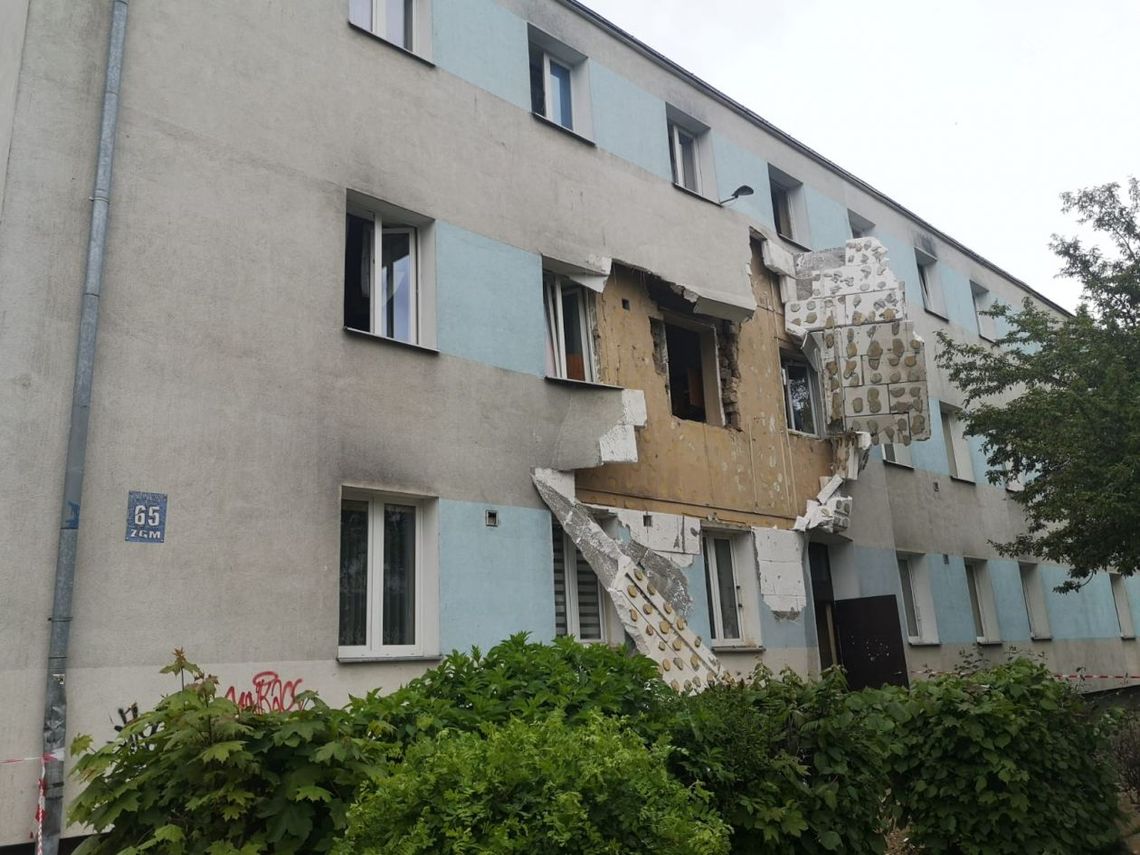 Płońsk. Wybuch gazu w bloku, ciężko ranna 88-latka